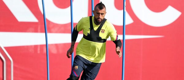 Чилийский футболист Артуро Видаль - Sputnik Беларусь