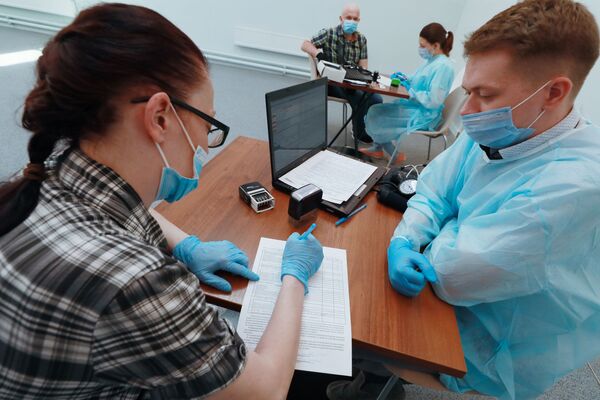 Рано говорить о победе: врач-инфекционист – о ситуации с COVID в Беларуси Рано говорить о победе: врач-инфекционист – о ситуации с COVID в Беларуси - Sputnik Беларусь