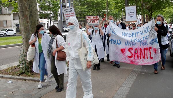 Протесты медиков во Франции - Sputnik Беларусь