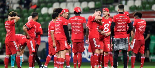 Футболисты мюнхенской Баварии - Sputnik Беларусь