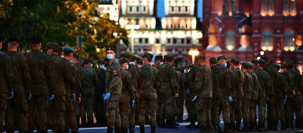 Тренировка экипажей военной техники к параду Победы - Sputnik Беларусь