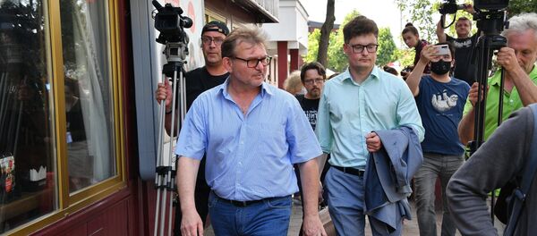 Адвокаты Виктора и Эдуарда Бабарико Дмитрий Лаевский и Александр Пыльченко Адвокаты Виктора и Эдуарда Бабарико Дмитрий Лаевский и Александр Пыльченко - Sputnik Беларусь