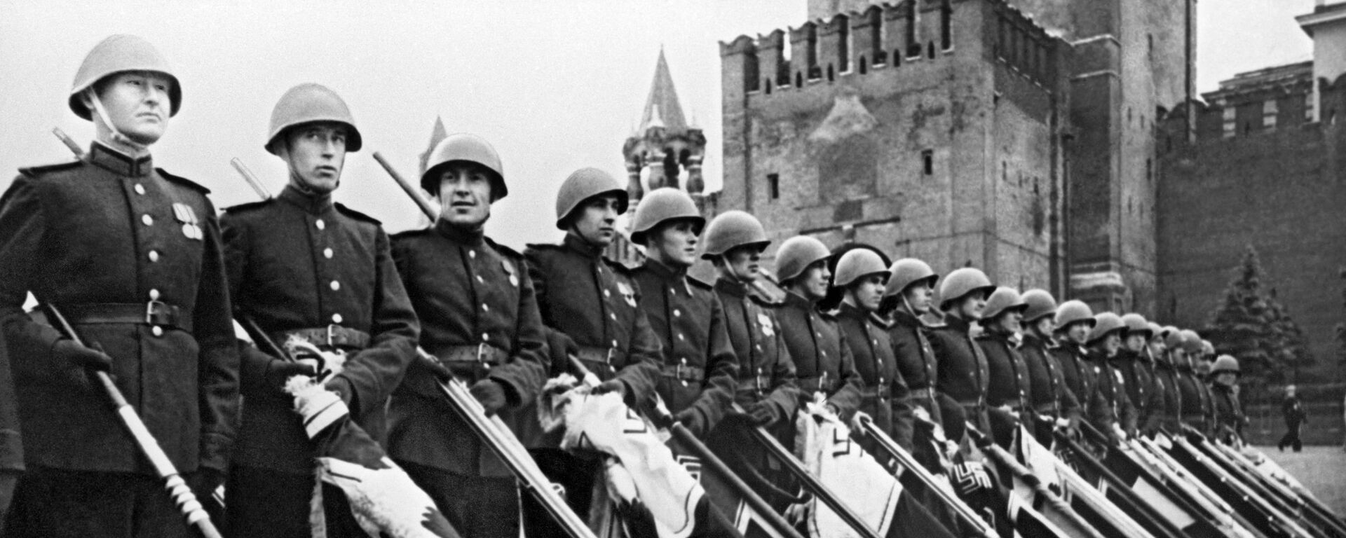 Парад Перамогі, 24 чэрвеня 1945 года на Краснай плошчы ў Маскве - Sputnik Беларусь, 1920, 13.12.2024