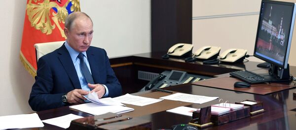 Прэзідэнт РФ Уладзімір Пуцін у рэзідэнцыі Нова-Агарова Прэзідэнт РФ Уладзімір Пуцін у рэзідэнцыі Нова-Агарова - Sputnik Беларусь