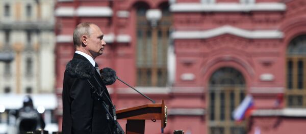 Прэзідэнт РФ У. Пуцін прыняў удзел у ваенным парадзе ў азнаменаванне 75-годдзя Перамогі - Sputnik Беларусь