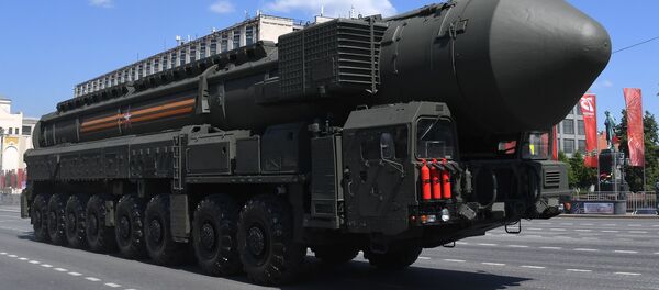 Автономная пусковая установка ПГРК Ярс на параде Победы в Москве - Sputnik Беларусь