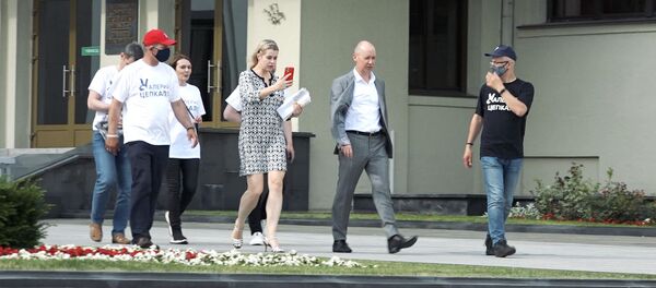 Уже два потенциальных кандидата в президенты подали документы в ЦИК - Sputnik Беларусь