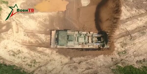 Автоботы и десептиконы, как инженеры готовятся к Армейским играм, видео - Sputnik Беларусь