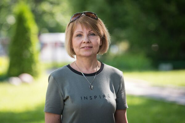 Желающих больше, чем мест – зачем школьники во время пандемии идут работать  - Sputnik Беларусь