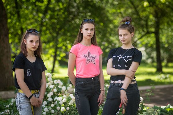 Желающих больше, чем мест – зачем школьники во время пандемии идут работать  - Sputnik Беларусь