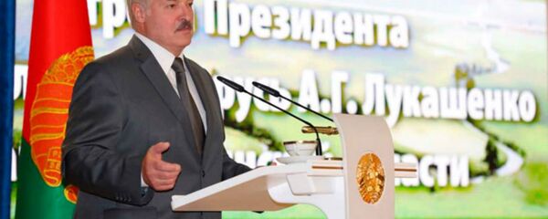 Рабочая поездка президента Беларуси Александра Лукашенко в Солигорский район - Sputnik Беларусь