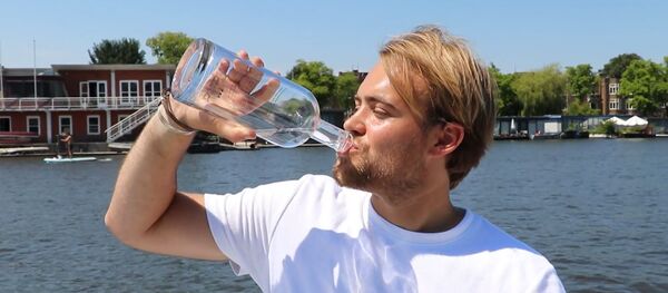 Изобретатели придумали устройство, которое очищает даже очень грязную воду - Sputnik Беларусь