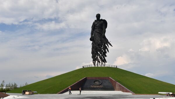 Подготовка к открытию Ржевского мемориала советскому солдату - Sputnik Беларусь