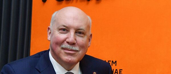 Это колоссальный шаг вперед: Мезенцев о поправках в Конституцию РФ - Sputnik Беларусь