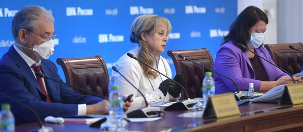 Праца інфармацыйнага цэнтра ЦВК Расіі Праца інфармацыйнага цэнтра ЦВК Расіі - Sputnik Беларусь