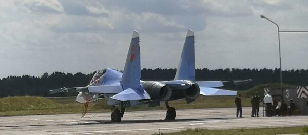 СУ-30СМ заступили на боевое дежурство в Беларуси СУ-30СМ заступили на боевое дежурство в Беларуси - Sputnik Беларусь