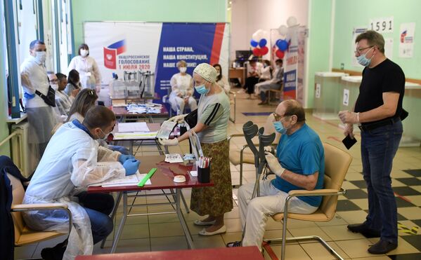 Для электронного дистанционного голосования, доступного жителям Москвы и Нижегородской области с 25 по 30 июня, явка составила около 93% - Sputnik Беларусь