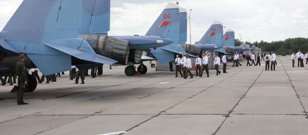 Лучший самолет на континенте заступил на боевое дежурство в Беларуси - Sputnik Беларусь