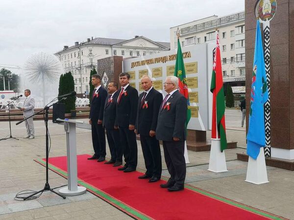 Без шествия, но с новой традицией, как Витебск отпраздновал 3 июля - Sputnik Беларусь