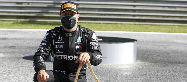 Финский гонщик Mercedes Валттери Боттас  - Sputnik Беларусь