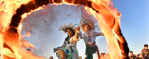 Купалье на берегу Припяти в Турове - Sputnik Беларусь